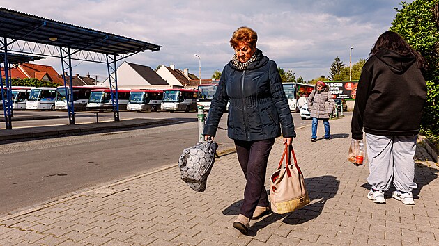 Oblast kolem autobusovho ndra v Kyjov na Hodonnsku je podle mstnch obyvatel natolik problematick, e se obvaj o svoji bezpenost. (19. dubna 2024)