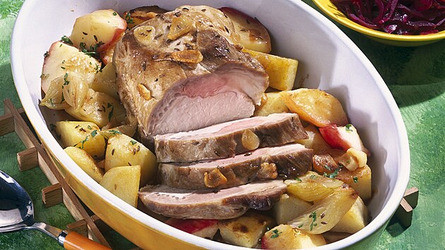 Vepová peen s erveným zelím