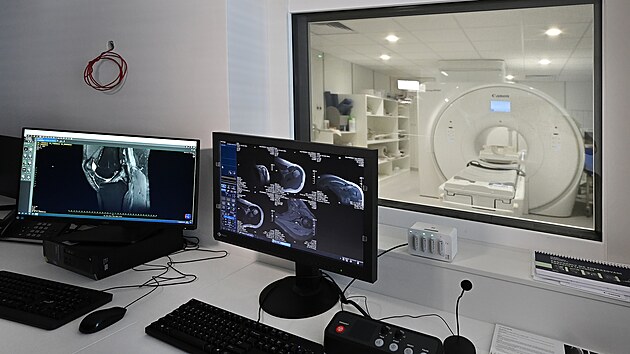 V pelhimovsk nemocnici byla do provozu slavnostn uvedena nov magnetick rezonance. Pstroj v tomto zdravotnickm zazen dosud chybl.
