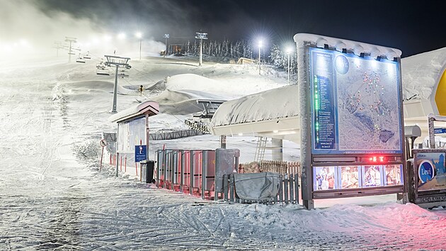 Ly�a�sk� vleky a sjezdovky v ly�a�sk�m st�edisku Levi  (14. prosince 2016)