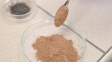 Pokusy s t�bou �eleza �i p�stováním rostlin ve vesmíru jsou sou�ástí festivalu...