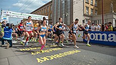 Tereza Hrochová bí plmaraton v Pardubicích.