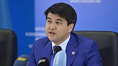 Bývalý kazachstánský ministr hospodá�ství, který podle ob�aloby umlátil svou...