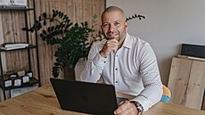 Luká� �erník je úsp�ným 41letým majitelem spole�nosti Lucern, která pat�í ...