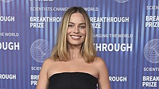 Margot Robbie na udílení Breakthrough Prize (Los Angeles, 13. dubna 2024)