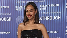 Zoe Saldana na udílení Breakthrough Prize (Los Angeles, 13. dubna 2024)