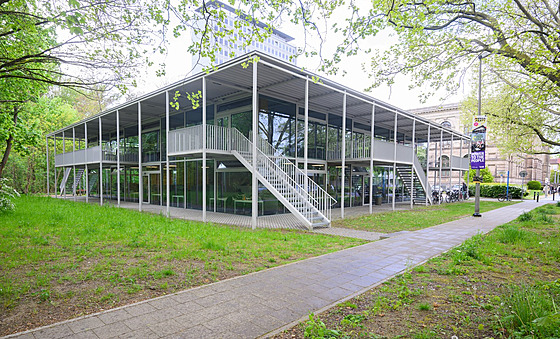 Studijní pavilon Technické univerzity v nmeckém Braunschweigu. (25. dubna 2024)