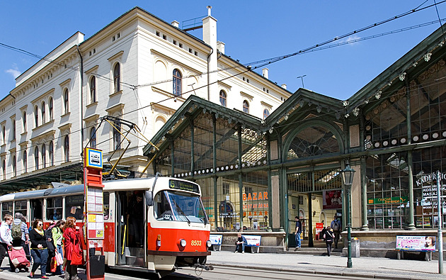 Oprava trati v centru Prahy na dva měsíce změní trasy dvaceti linek tramvají
