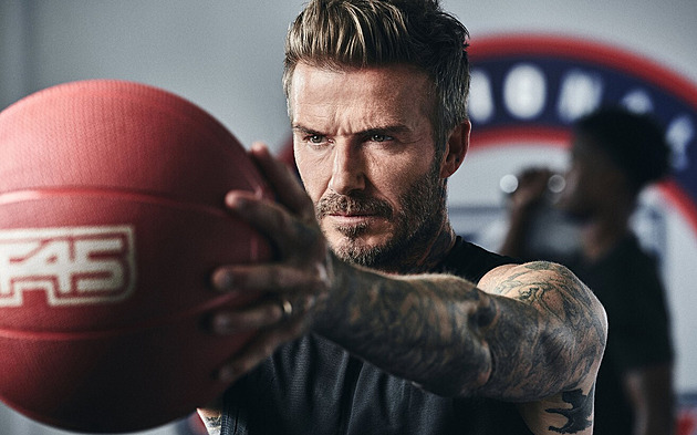 David Beckham žaluje Marka Wahlberga, žádá přes 8 milionů dolarů