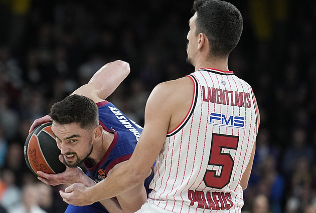 Basketbalisté Barcelony vyrovnali čtvrtfinálovou sérii s Olympiakosem