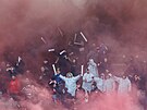 Fanou�ci Zbrojovky Brno b�hem z�pasu proti Vy�kovu, hran�m v Drnovic�ch. (20....