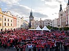 Pardubick hokejov klub pod bhem finle projekce zpas na Perntnskm...