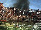 Následky náletu NATO v dubnu 1999 kv�li sporu o Kosovo. Na snímku zni�ená...