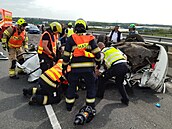 Zasahujeme u nehody tí osobních automobil na Praském okruhu v oblasti...