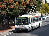 Trolejbus koda 14TrSF v San Franciscu