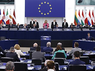 éfka Evropského Parlamentu Roberta Metsolaová hovoí na slavnostní zasedání ku...