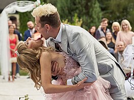 VY�EHRAD: FYLM. Komedie z fotbalového prost�edí, která je vulgarit plná, se u...