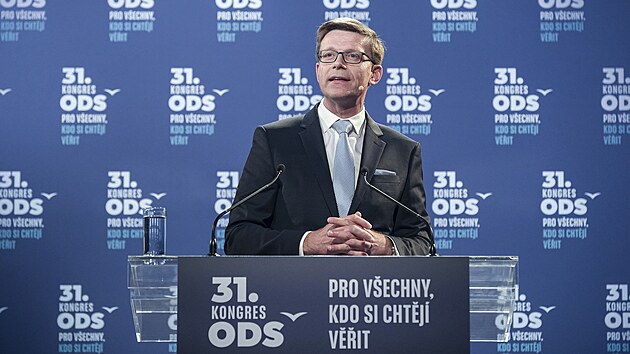 Ministr dopravy Martin Kupka obhájll post místopedsedy ODS na sjezdu v Ostrav...