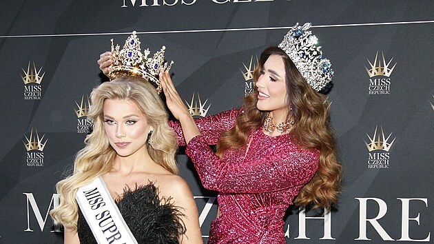 Justnu Zednkovou korunovala Miss Supranational 2023 Andrea Paredes z Ekvdoru.