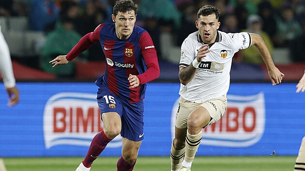 Barcelona, ​​zayıflamış Valencia'yı Lewandowski'nin hat-trick'i sayesinde yendi