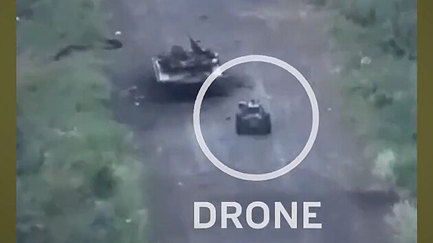 Ukrajinsk brigda se pochlubila pozemnm tonm dronem