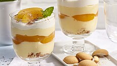 Vrstven pohr s ovocem a ricottovm krmem