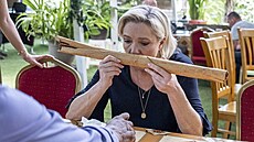 Lídryn francouzské krajní pravice Marine Le Penová navtívila ostrov Mayotte....