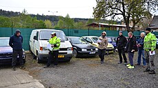 První dra�ba odstavených vozidel se konala na odtahovém parkovi�ti v...