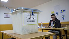 Referendum o odvolání starost� z �ad etnických Albánc� na severu Kosova ...