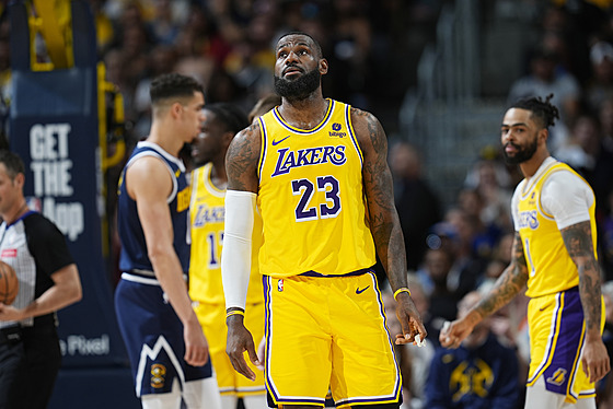 LeBron James z Los Angeles Lakers bhem pátého zápasu série s Denver Nuggets.