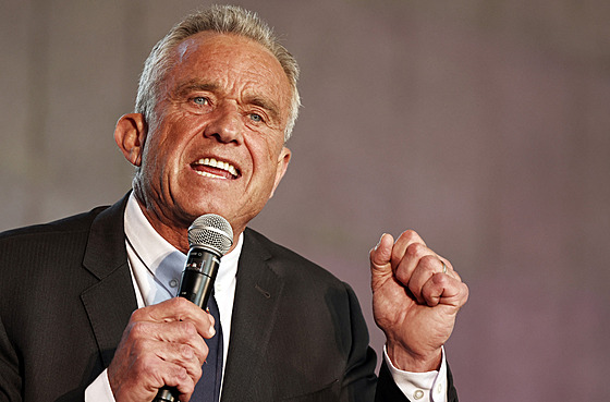 Robert F. Kennedy Jr. na mítinku v Kalifornii (30. bezna 2024)