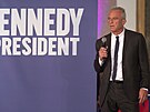 Robert F. Kennedy Jr. na mítinku v Kalifornii (30. bezna 2024)
