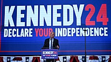 Robert F. Kennedy Jr. na mítinku v Kalifornii (26. bezna 2024)