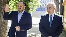 Zástupci sociální demokracie (SOCDEM) si spole�n� s odborá�i o den d�íve...