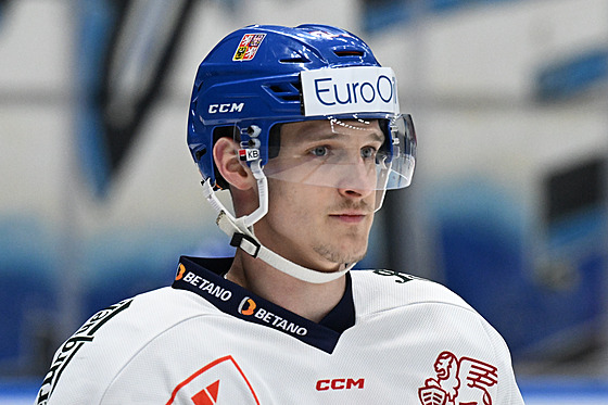 Dominik Kubalík na tréninku hokejové reprezentace v Brn. (30. dubna 2024)