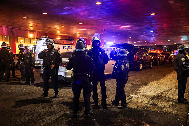 Newyorská policie zasahovala na Kolumbijské univerzitě. Vyhnala demonstranty