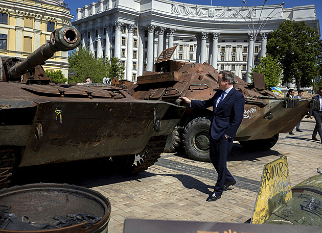 Ukrajina může použít naše zbraně v Rusku, říká Británie. Eskalace, reaguje Kreml