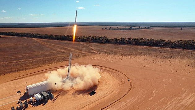 VIDEO: Poprvé startovala raketa na parafín. Chce zlevnit dopravu na orbitu