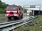 Na druhm kilometru Praskho okruhu u Jesenice havarovalo nkladn auto, kter...