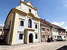 Budyn nad Oh zachrnila zdevastovanou synagogu