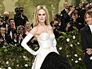 Nicole Kidmanová vynesla aty od Balenciagy inspirované modelem z 50. let