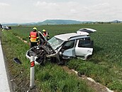 Na Litomicku se eln stetla dv osobní auta. (4. kvtna 2024)