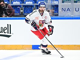 Obránce Michal Kempný na �eských hokejových hrách.