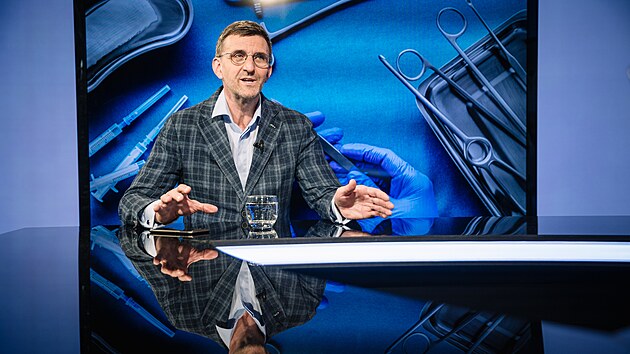 Hostem po�adu Rozst�el je plastick� chirurg Martin Molitor.