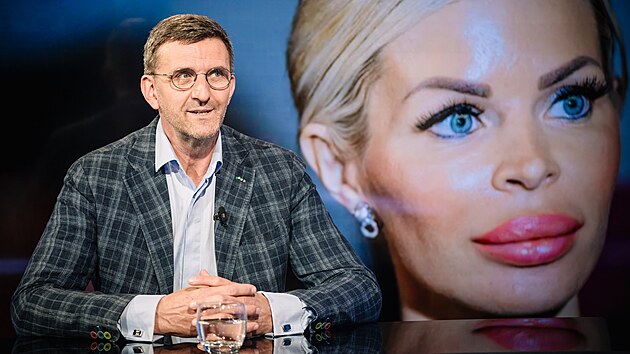 Hostem po�adu Rozst�el je plastick� chirurg Martin Molitor.