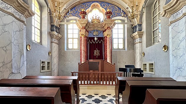 Interir synagogy v Budyni nad Oh