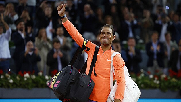 panlsk tenista Rafael Nadal se lou s turnajem v Madridu po osmifinlov porce od Jiho Leheky.