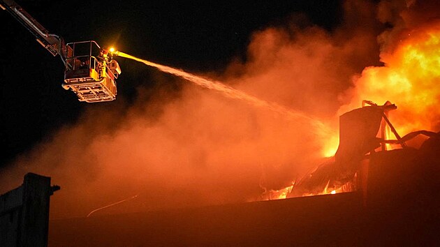 Rusové zaútočili na ukrajinský přístav Oděsa. Několik lidí zemřelo
