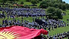 Zmrzliná�ský v�z najel do davu b�hem oslav v Kyrgystánu