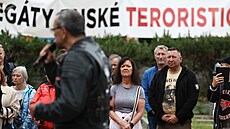 Proputinovská motorkáská skupina Noní vlci pijela uctít památku padlých...